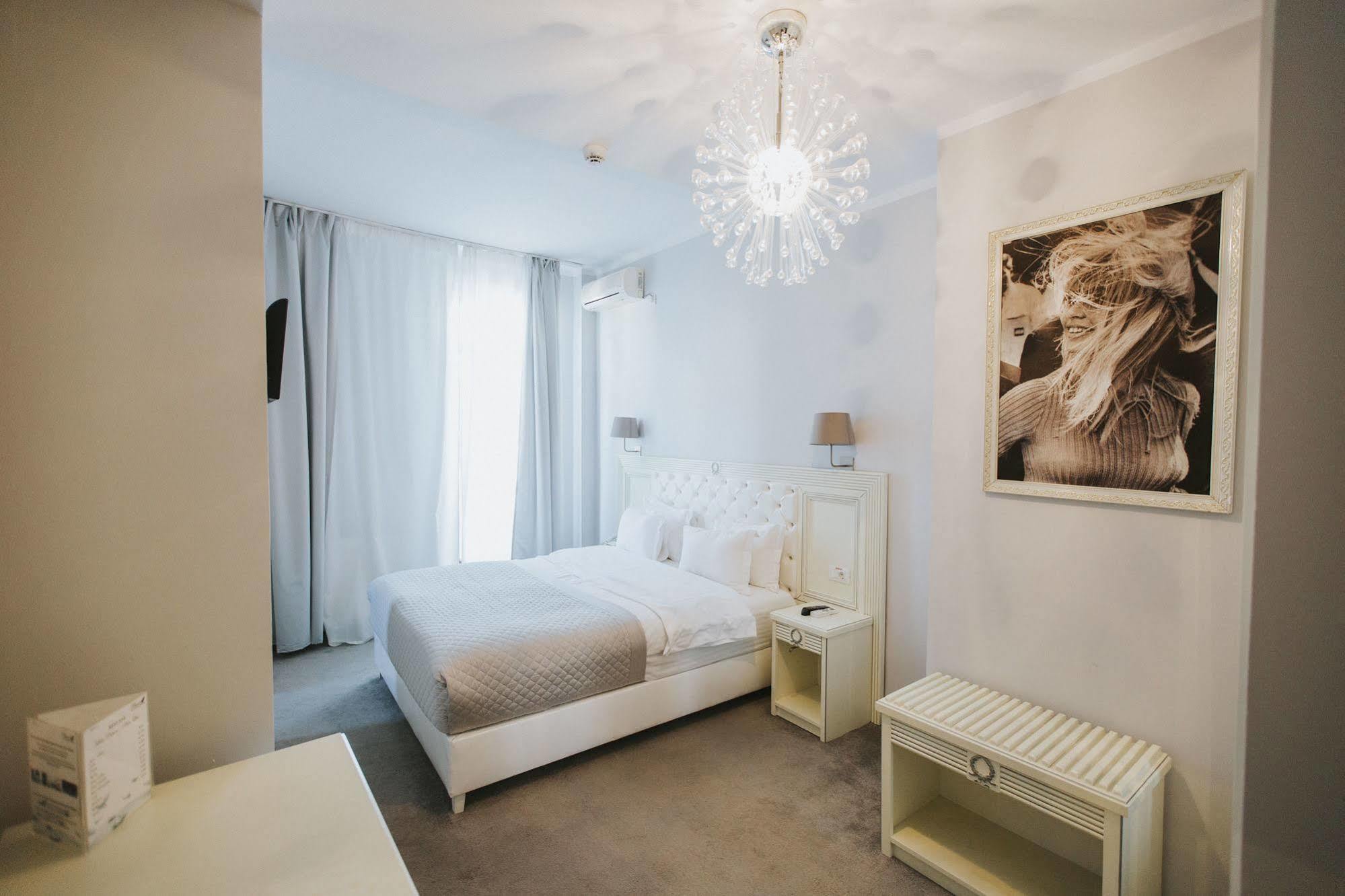Vila Cornelia Βουκουρέστι Εξωτερικό φωτογραφία